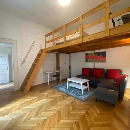 Ac With Free Parking At Acacia St, City Center Budapest Exterior photo