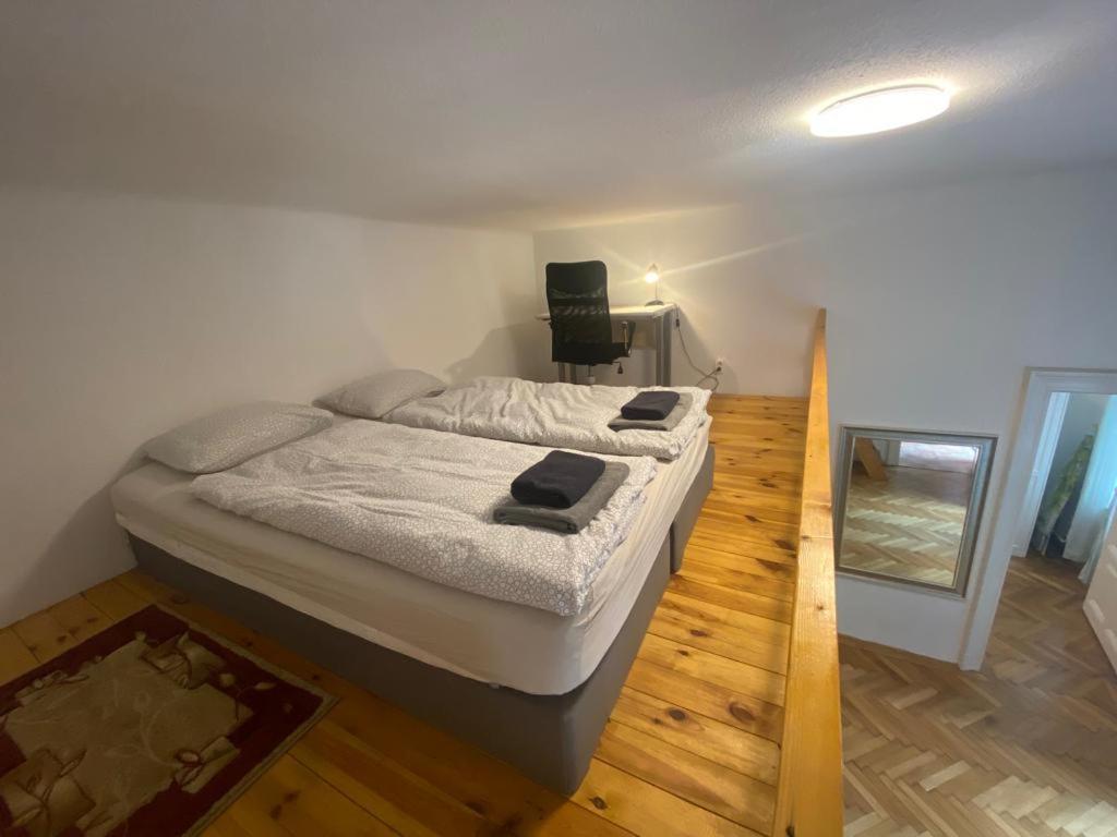 Ac With Free Parking At Acacia St, City Center Budapest Exterior photo
